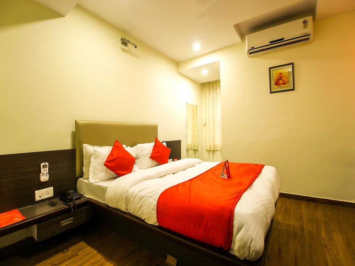 New Rajdhani Hotel Vadodara Kültér fotó