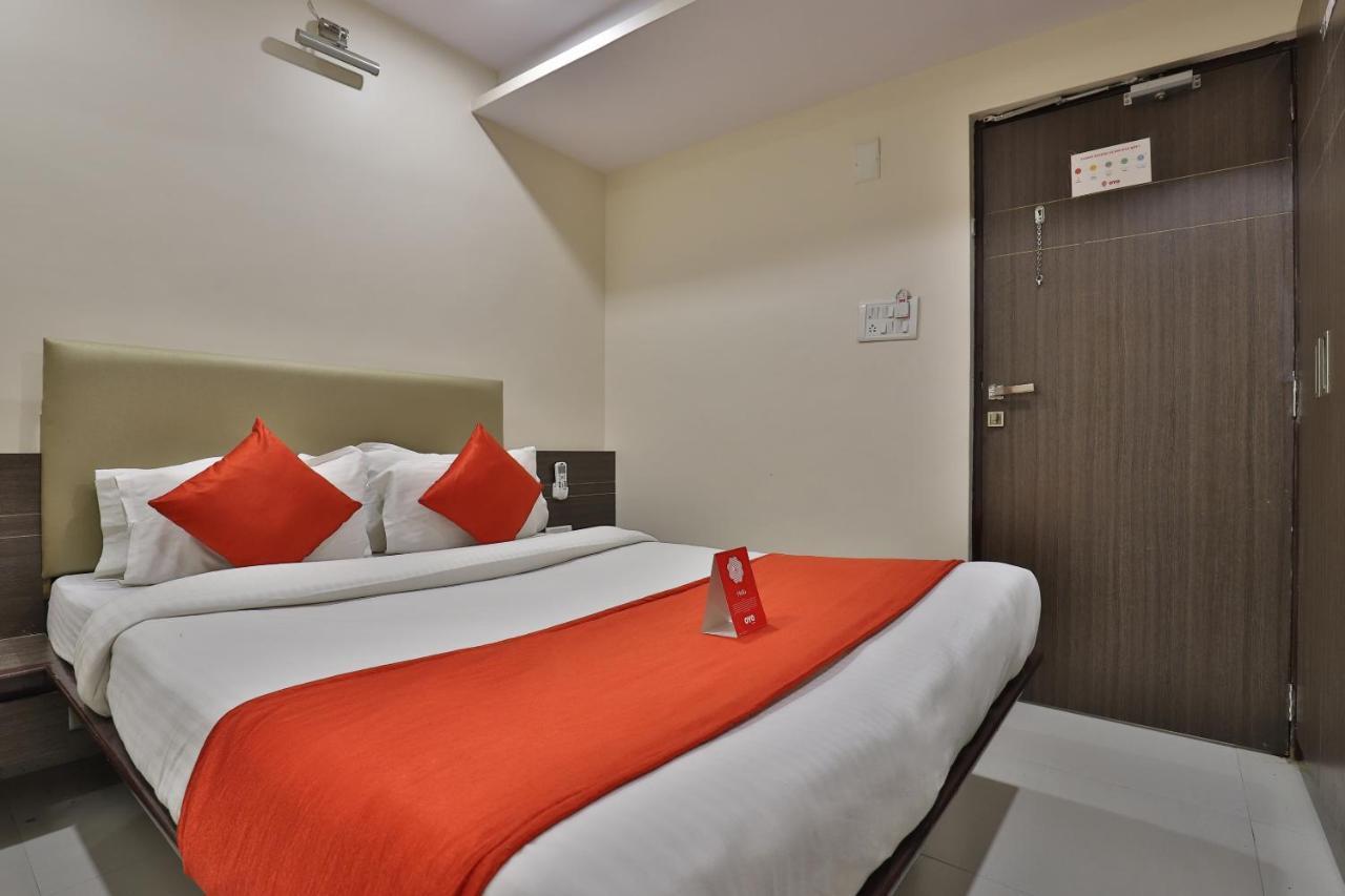 New Rajdhani Hotel Vadodara Kültér fotó