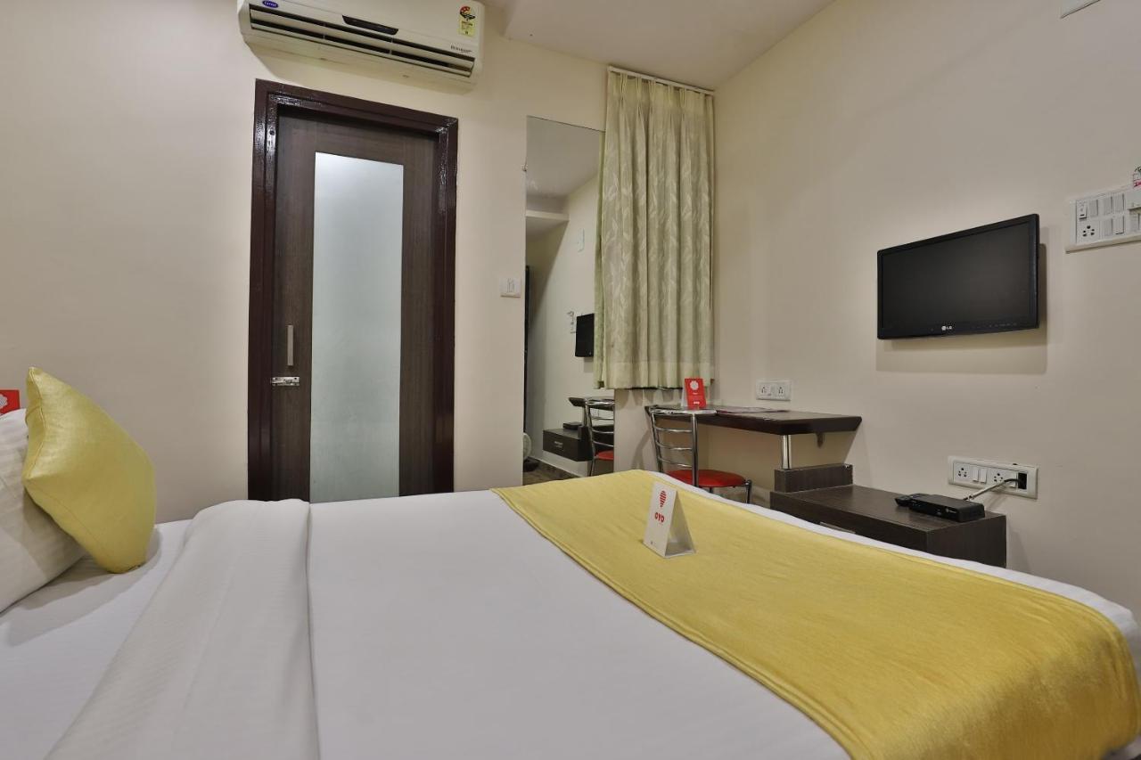 New Rajdhani Hotel Vadodara Kültér fotó